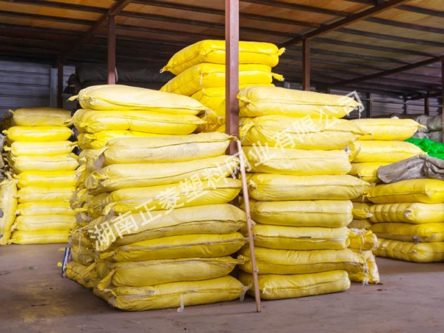 湖南長(zhǎng)沙梅溪湖建筑工地1000張安全網(wǎng)